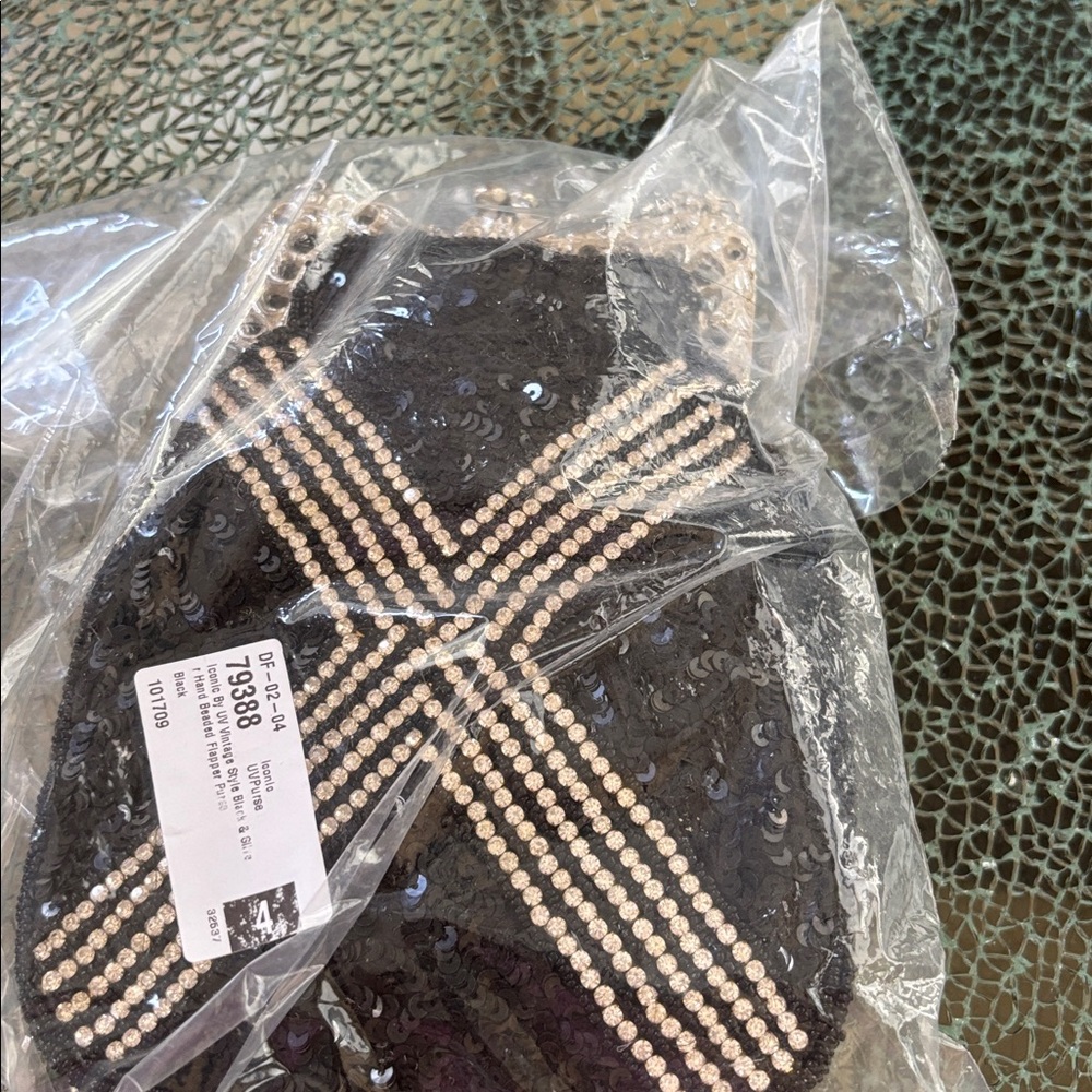Iconic by UV Vintage Hand Beaded Flapper Purse NWT - Picture 7 of 9